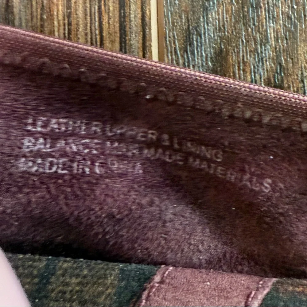 Born Julianne burgundy suede ballet flats - Picture 6 of 7